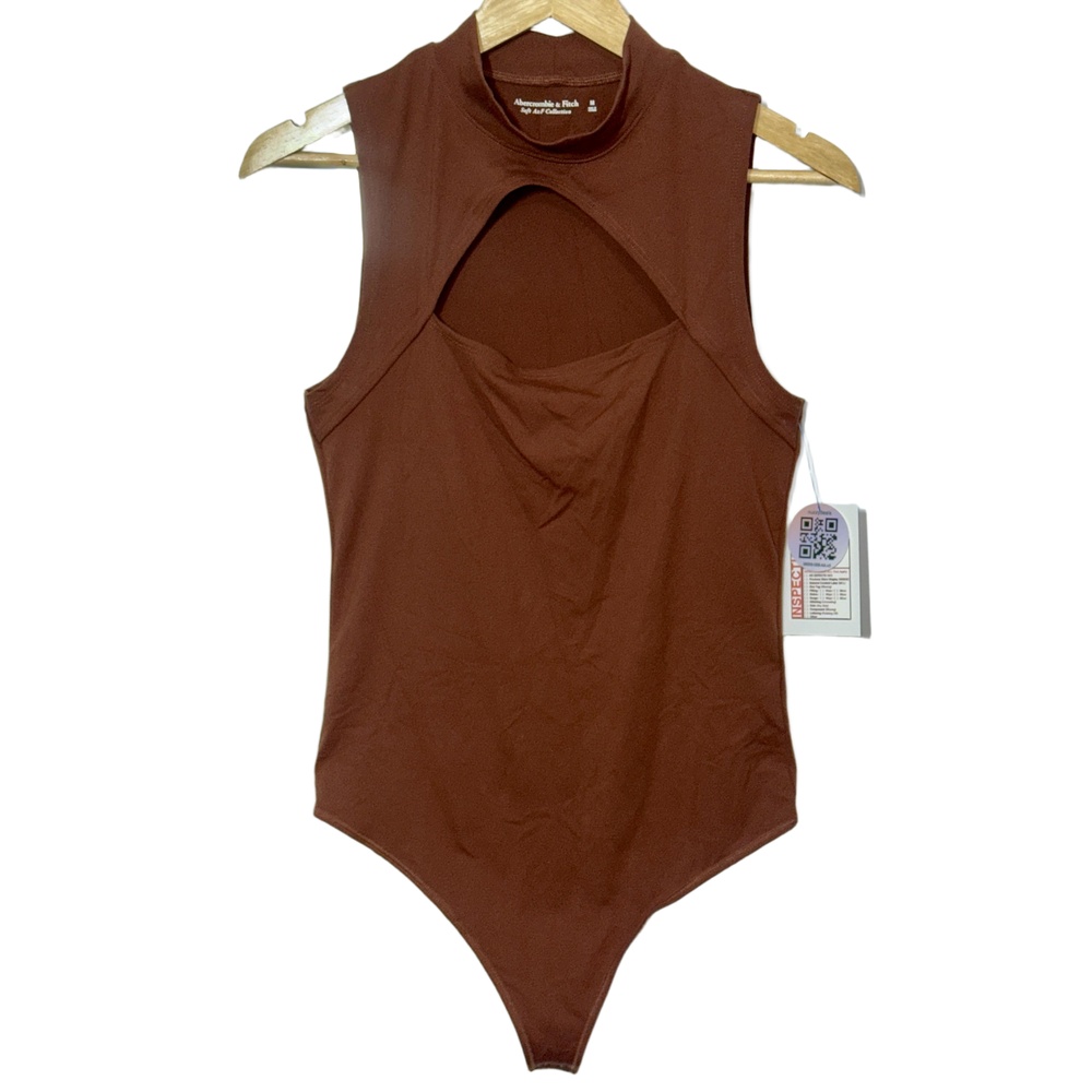 NEW Abercrombie & Fitch Soft AF Brown Mock Neck Cut Out Sleeveless Bodysuit Sz M